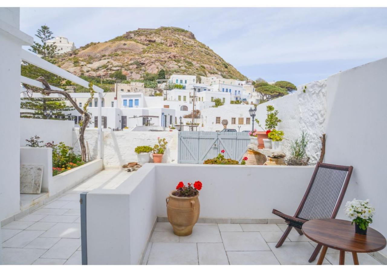 Bougainvillea Home At Plaka Plaka  Exterior photo